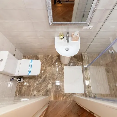 Apartment Avangard Saint Teodora Ii *