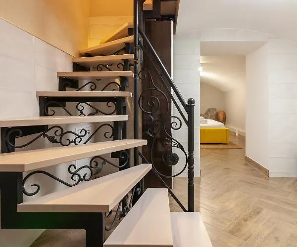 Avangard Saint Teodora Ii *