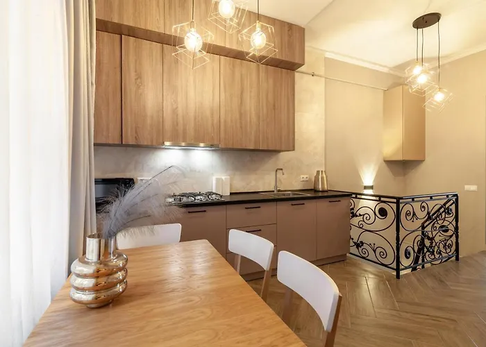 Avangard Saint Teodora Ii * Leópolis